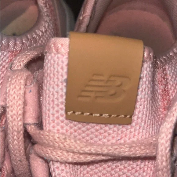 New Balance Fresh Foam Pink Womens 6.5 Running Shoes Casual - Picture 6 of 7